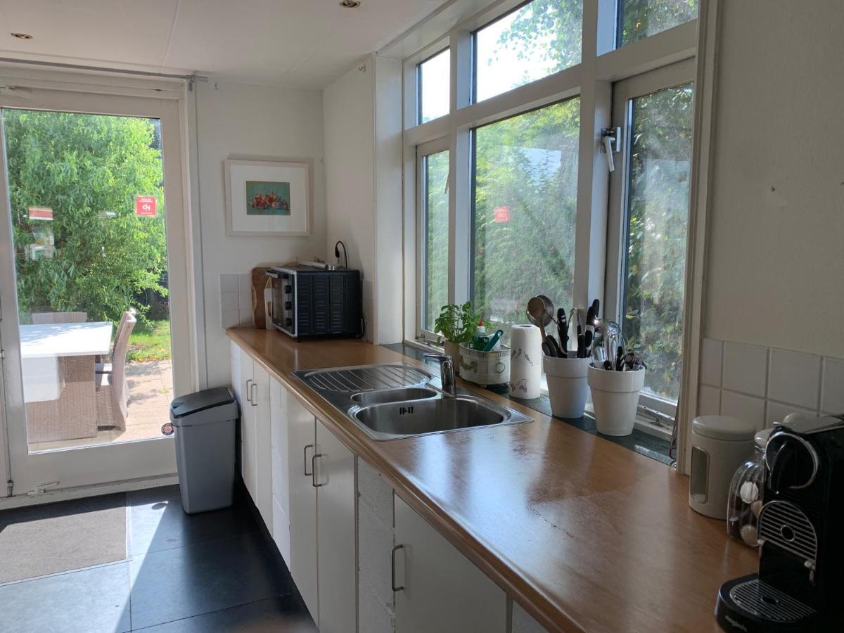 Holiday Home At The Water, Fire Place, Boat And Sup Rent, Near Amsterdam Aalsmeer Buitenkant foto